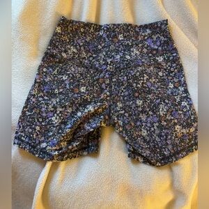 Lululemon Align 6 inch Shorts